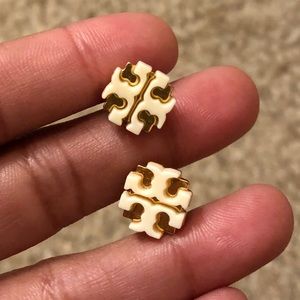 NWOT Tory Burch Enamel Logo Earrings